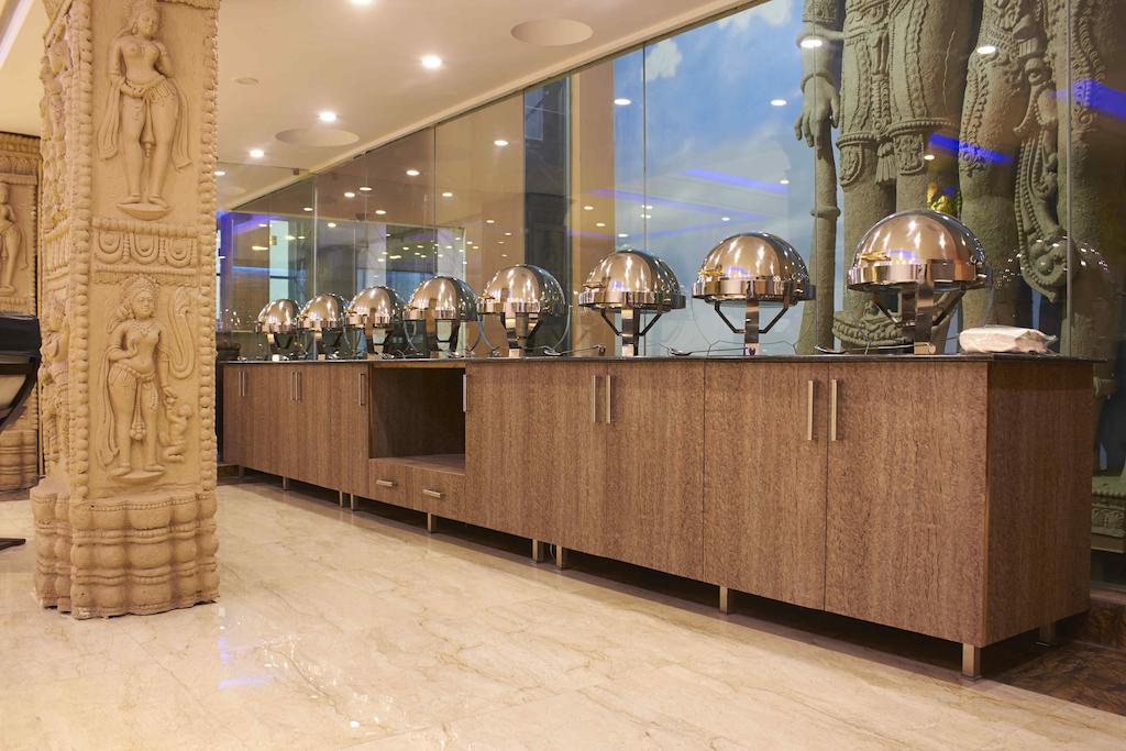 Hotel Waterfall Delhi  Exterior photo