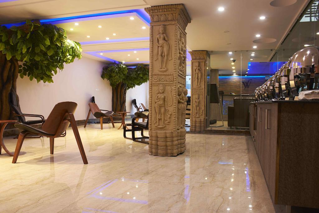 Hotel Waterfall Delhi  Exterior photo