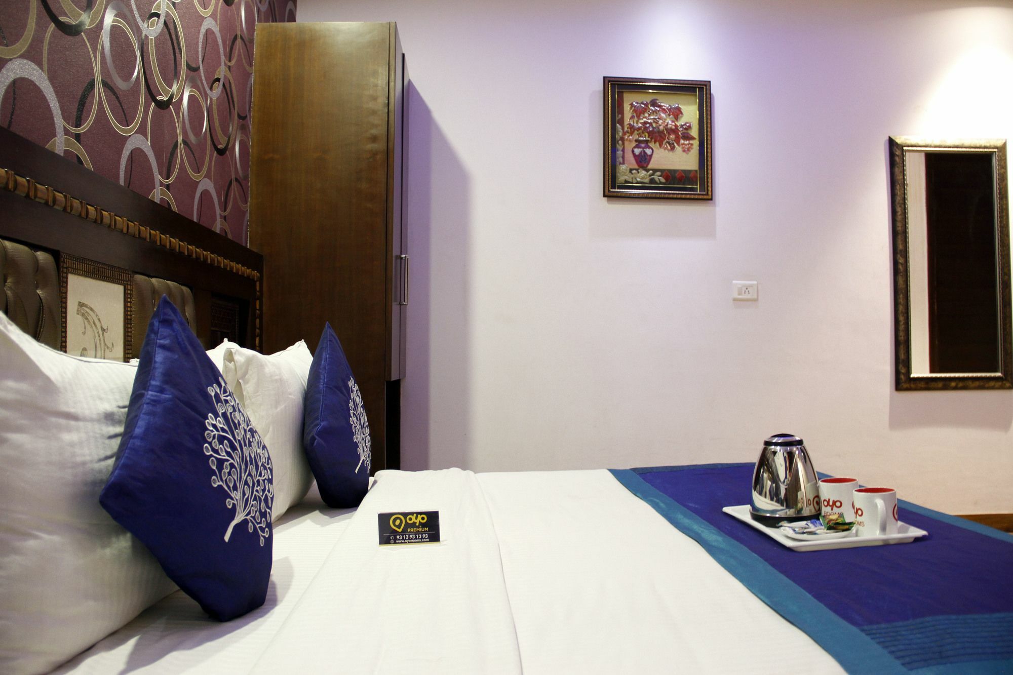 Hotel Waterfall Delhi  Exterior photo